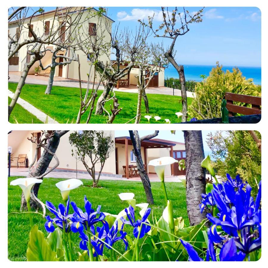 Casa Vacanze Con Vista Mare E Giardino - Amanecer Марзока ди Сенигалия Екстериор снимка
